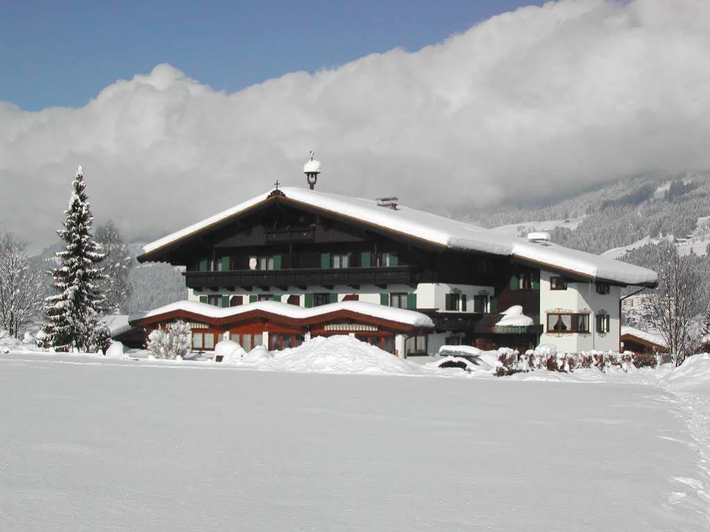 Fruehstueckspension Tannenhof Kirchberg in Tirol Dış mekan fotoğraf